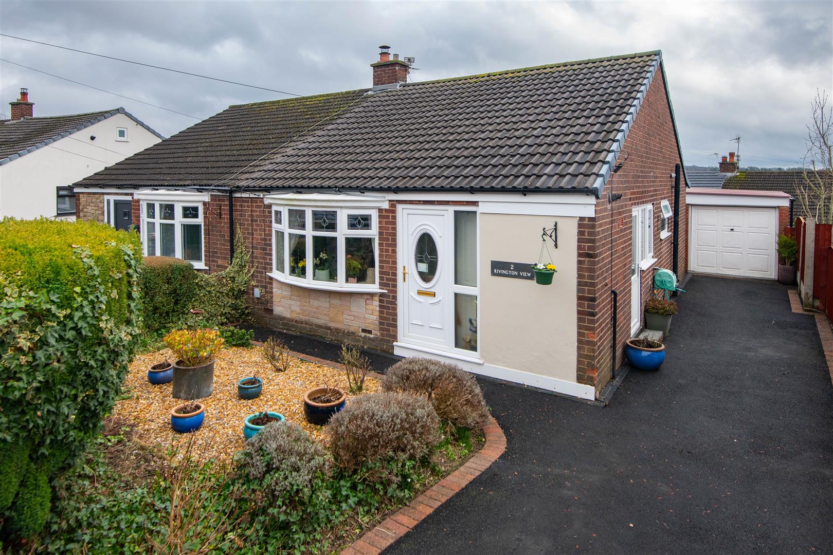2 bed property in Kirkstall Close, Chorley